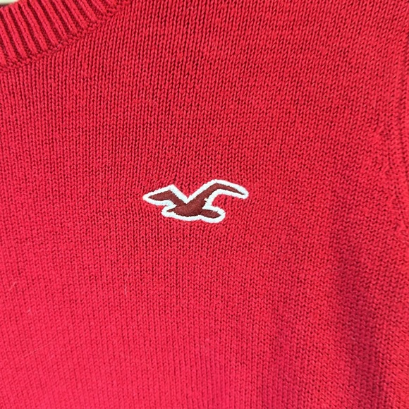 Red Hollister sweater in size M - Picture 2 of 5